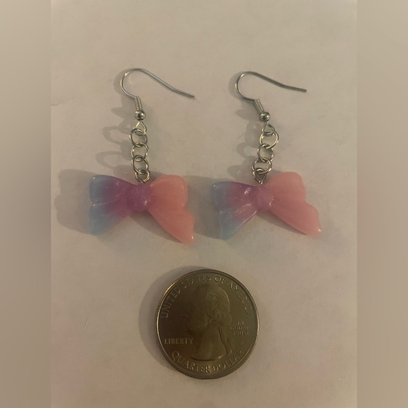 Charming blue, Pink and Purple Bow Earrings - Picture 1 of 1